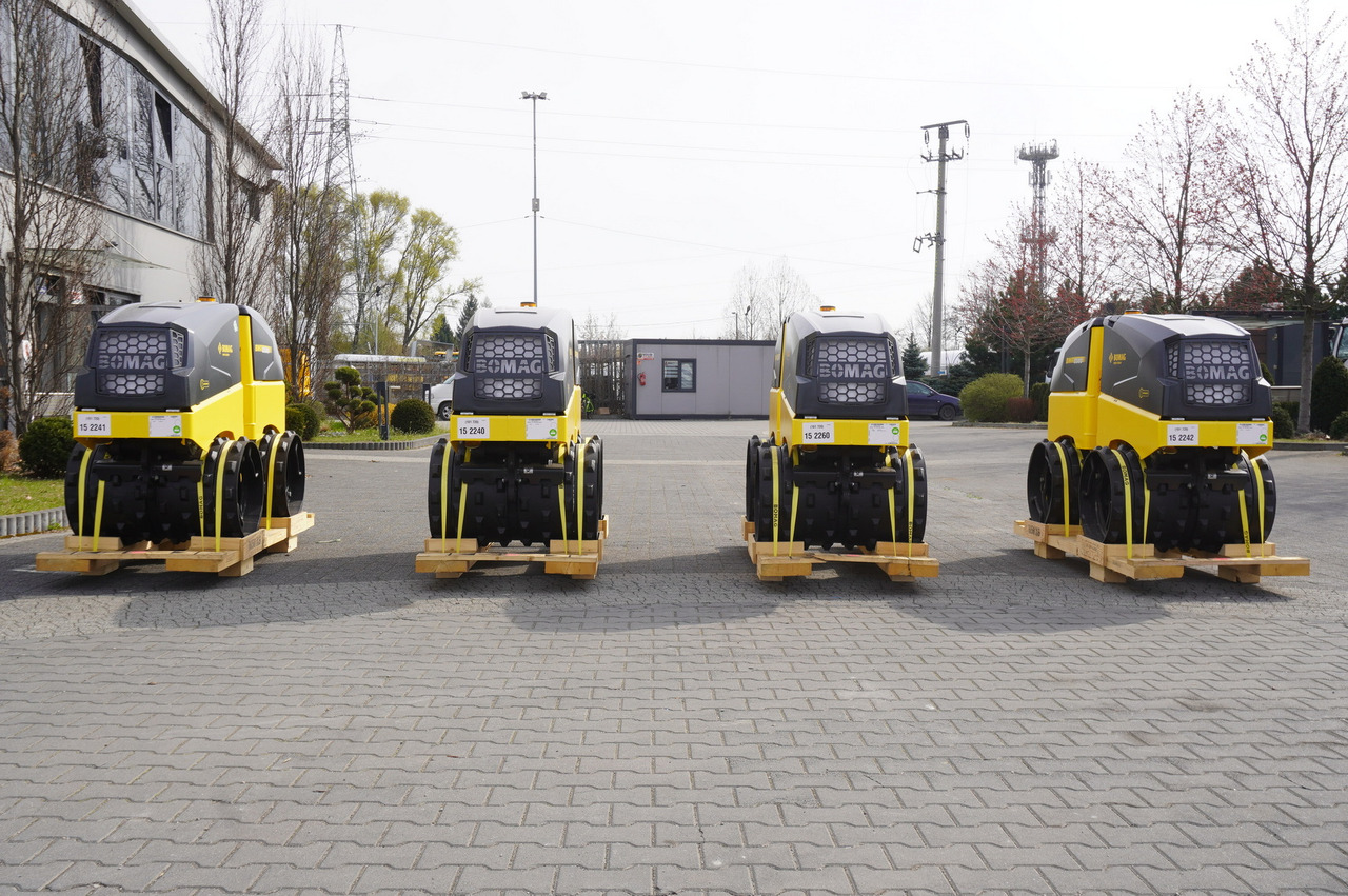BOMAG BMP 8500 brand-new trench roller / Remote Control / 4 units - Mini compacteur: photos 2 BOMAG BMP 8500 brand-new trench roller / Remote Control / 4 units - Mini compacteur: photos 2
