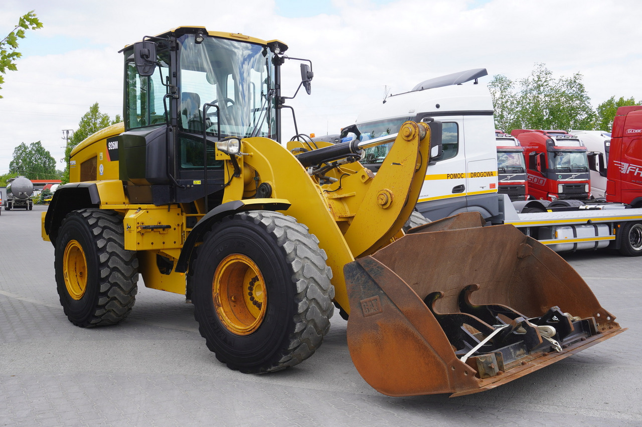 CATERPILLAR 926M Wheel Loader / 4500 MTH / Joystick - Chargeuse sur pneus: photos 5 CATERPILLAR 926M Wheel Loader / 4500 MTH / Joystick - Chargeuse sur pneus: photos 5