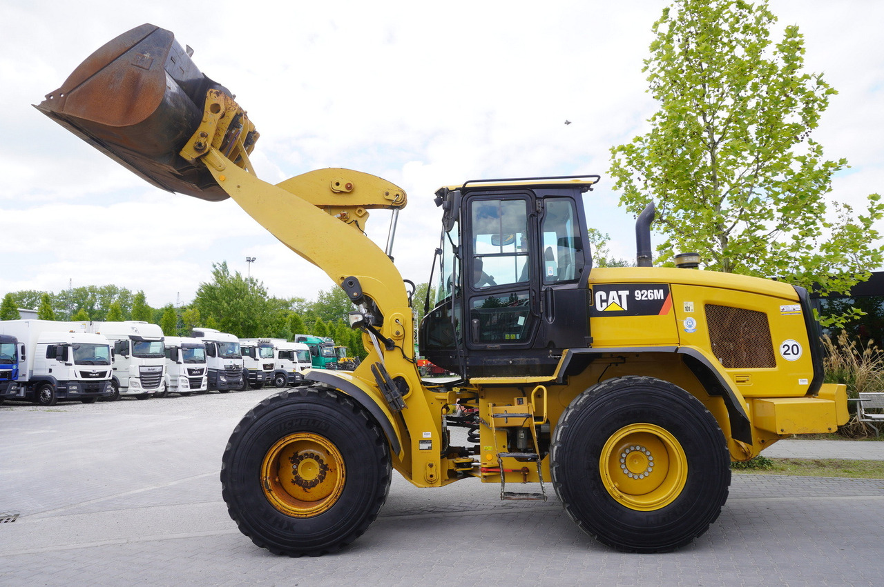 CATERPILLAR 926M Wheel Loader / 4500 MTH / Joystick - Chargeuse sur pneus: photos 1 CATERPILLAR 926M Wheel Loader / 4500 MTH / Joystick - Chargeuse sur pneus: photos 1