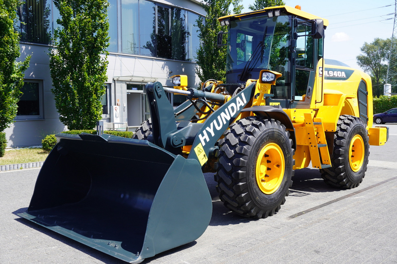 HYUNDAI HL940A articulated loader / year 2021 / weight 13.5t year of production 2021 - Chargeuse sur pneus: photos 4 HYUNDAI HL940A articulated loader / year 2021 / weight 13.5t year of production 2021 - Chargeuse sur pneus: photos 4