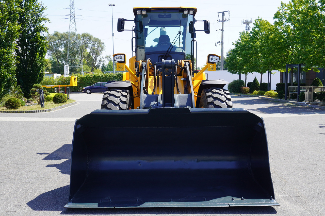 HYUNDAI HL940A articulated loader / year 2021 / weight 13.5t year of production 2021 - Chargeuse sur pneus: photos 5 HYUNDAI HL940A articulated loader / year 2021 / weight 13.5t year of production 2021 - Chargeuse sur pneus: photos 5