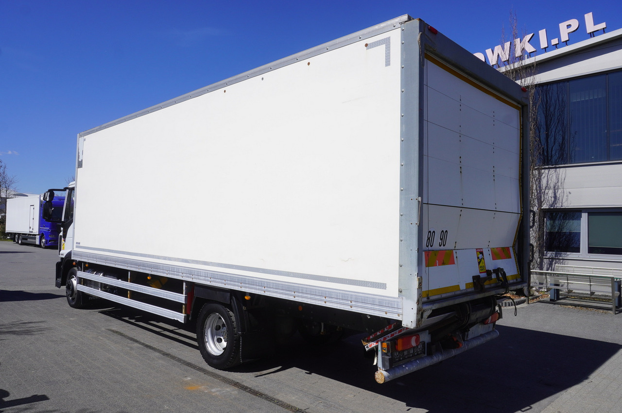 IVECO 120-190 / 160 thousand km !!! / Box 18 EPAL / Dhollandia lift 1500 kg - Camion fourgon: photos 3 IVECO 120-190 / 160 thousand km !!! / Box 18 EPAL / Dhollandia lift 1500 kg - Camion fourgon: photos 3