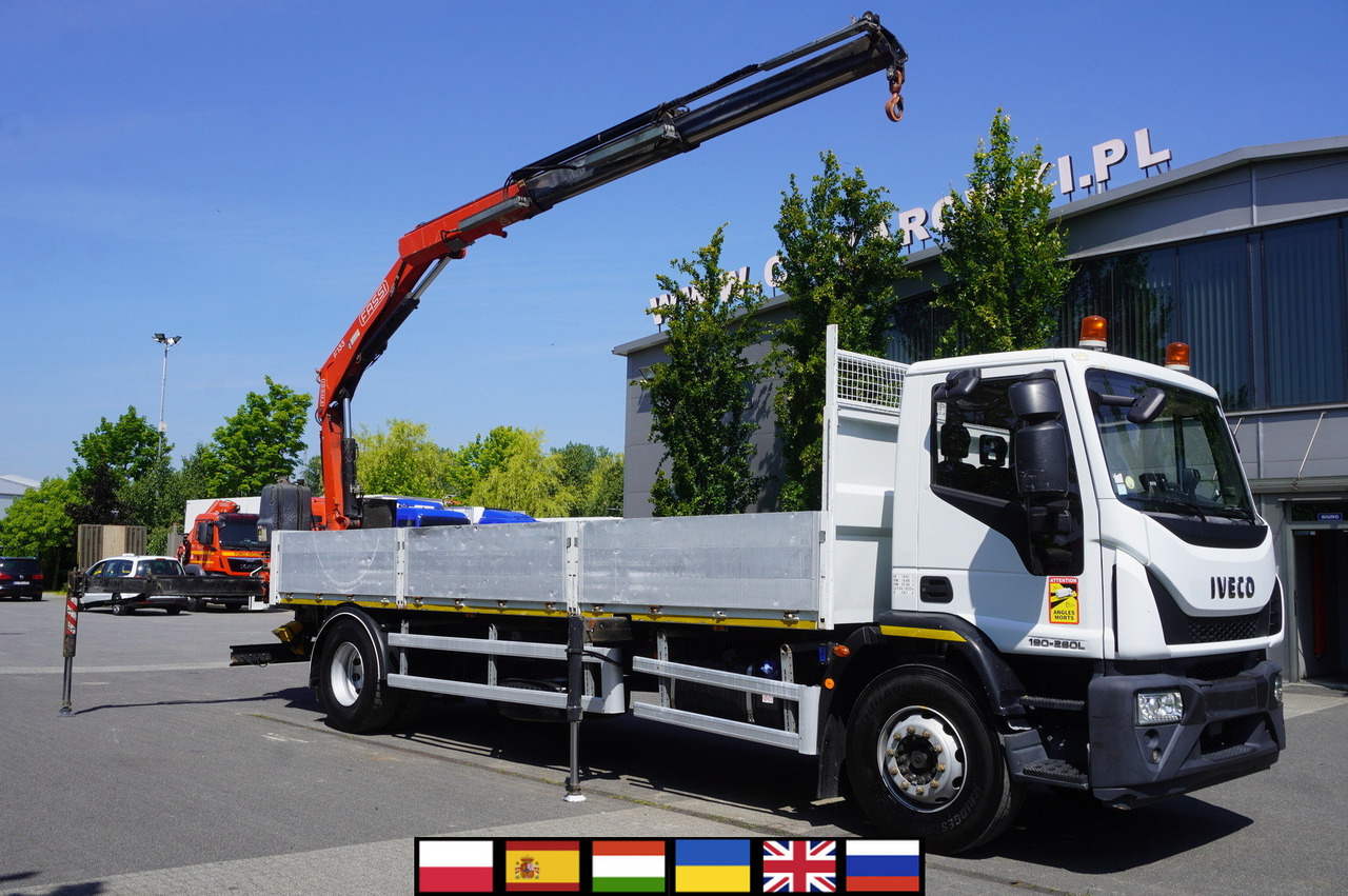 IVECO EUROCARGO 190-280L / FASSI F135A / 8 M / Lift cap. 5580 kg - Camion plateau, Camion grue: photos 1 IVECO EUROCARGO 190-280L / FASSI F135A / 8 M / Lift cap. 5580 kg - Camion plateau, Camion grue: photos 1
