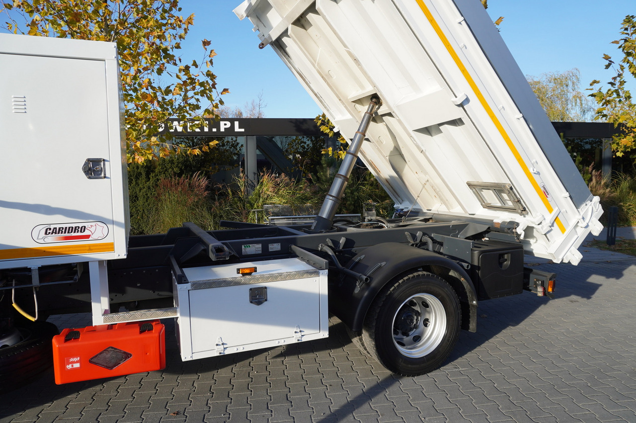 Camion plateau, Camion grue IVECO Eurocargo 120E18 Crane Palfinger / 3-way tipper / sleeper cab: photos 9