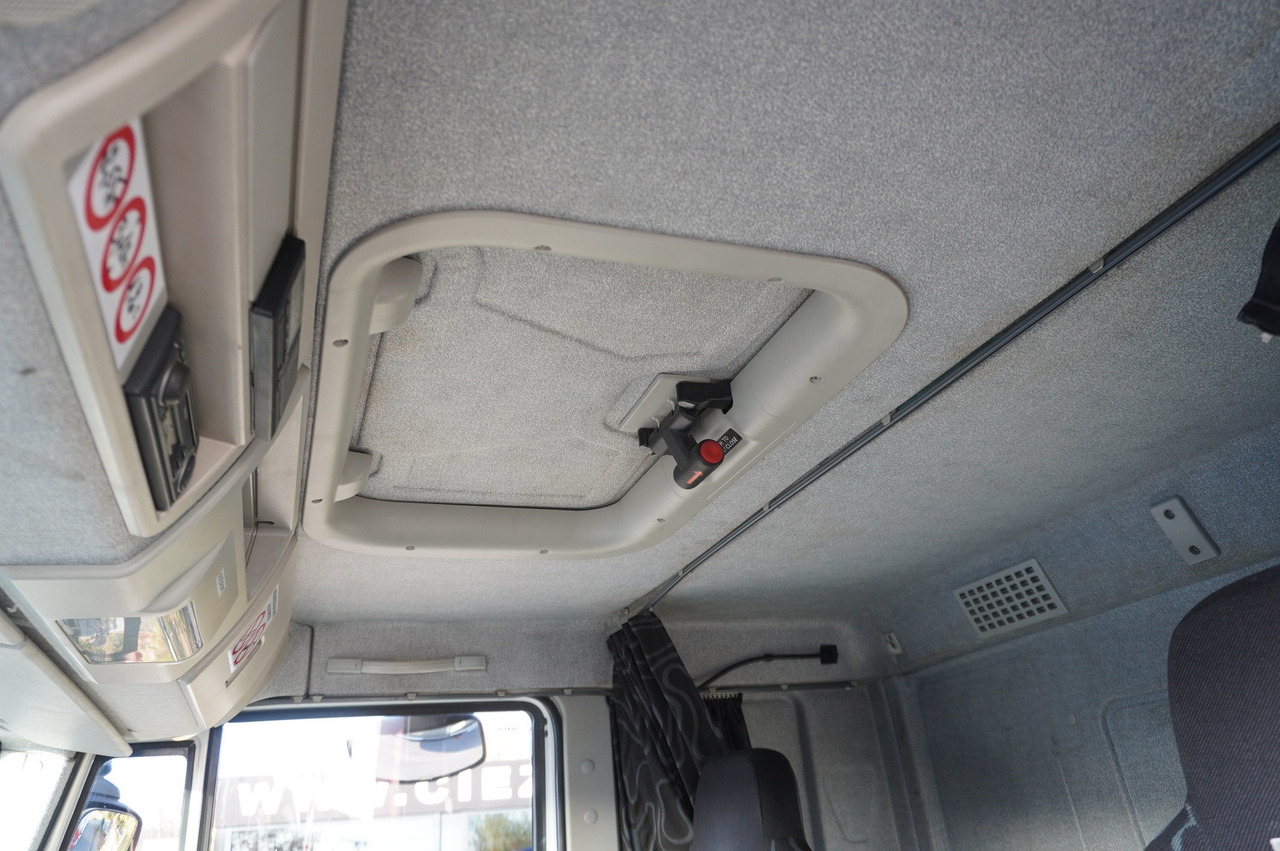 Camion plateau, Camion grue IVECO Eurocargo 120E18 Crane Palfinger / 3-way tipper / sleeper cab: photos 15