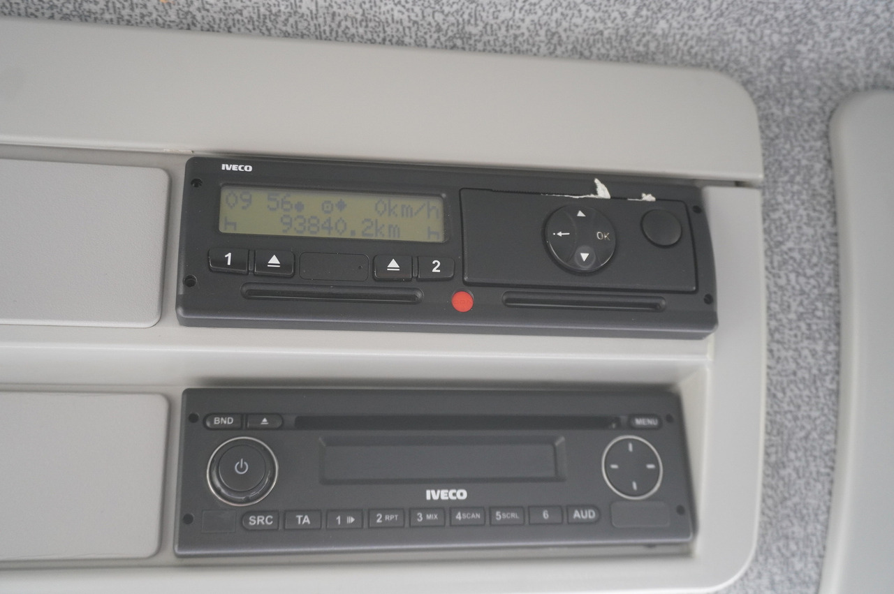 IVECO Eurocargo 150 E25 / 90 tho. km !!! / Tow truck - Camion porte-voitures: photos 3 IVECO Eurocargo 150 E25 / 90 tho. km !!! / Tow truck - Camion porte-voitures: photos 3