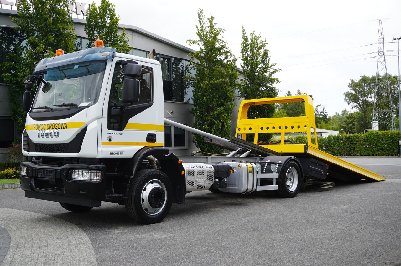 IVECO Eurocargo 160-210 / 75,000 km! / OMARS lowered tow truck platform / Fork - Remorqueuse: photos 4 IVECO Eurocargo 160-210 / 75,000 km! / OMARS lowered tow truck platform / Fork - Remorqueuse: photos 4