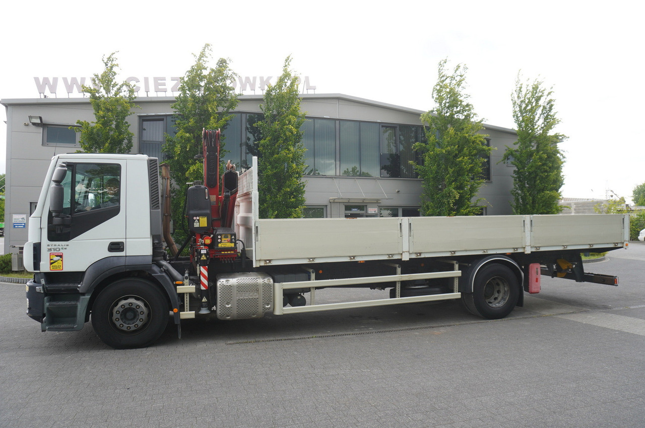 IVECO STRALIS 19.310 E6 / Flatbed 19 EPAL / FASSI F135 / 225 MTH! / 5.7 T - Camion plateau, Camion grue: photos 5 IVECO STRALIS 19.310 E6 / Flatbed 19 EPAL / FASSI F135 / 225 MTH! / 5.7 T - Camion plateau, Camion grue: photos 5