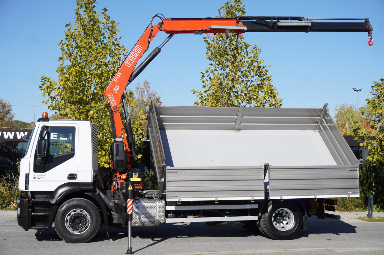 IVECO Stralis 310 E6 / NEW 3-sided tipper / Fassi F135 crane with remote control - Camion benne, Camion grue: photos 5 IVECO Stralis 310 E6 / NEW 3-sided tipper / Fassi F135 crane with remote control - Camion benne, Camion grue: photos 5