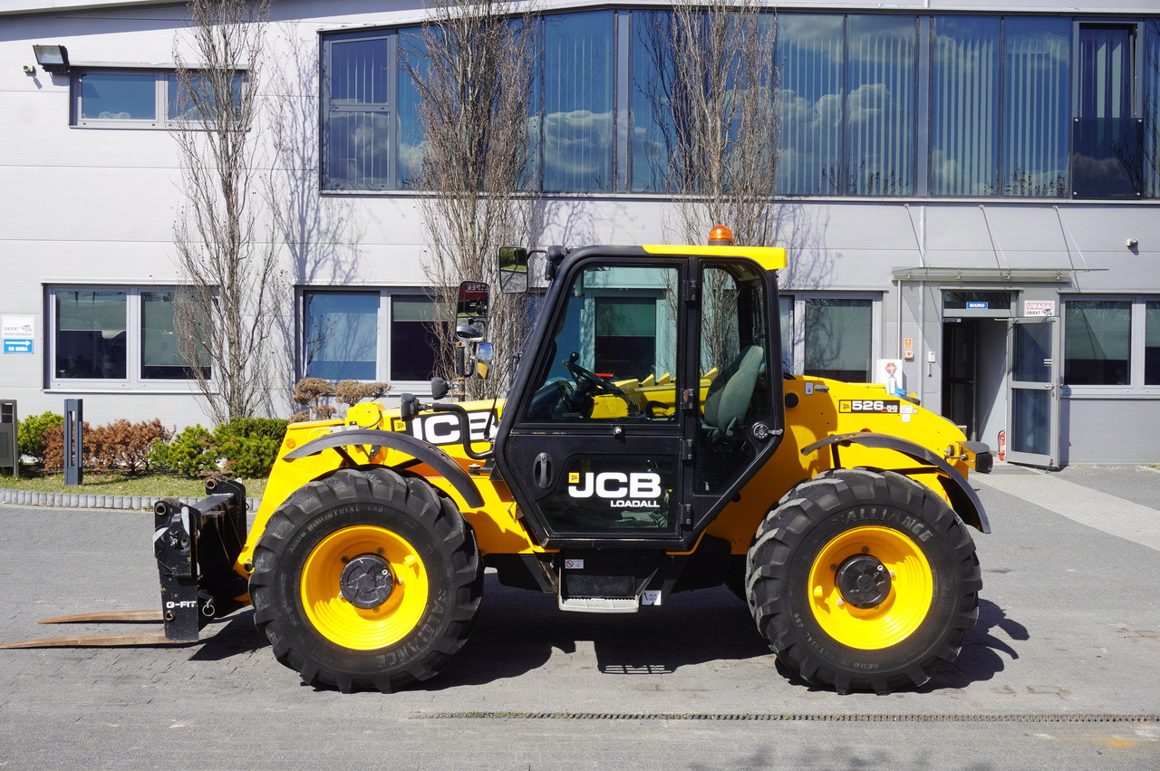JCB 526-56 AGRI Plus / 5.6 m telescopic loader / joystick - Chargeuse sur pneus: photos 4 JCB 526-56 AGRI Plus / 5.6 m telescopic loader / joystick - Chargeuse sur pneus: photos 4
