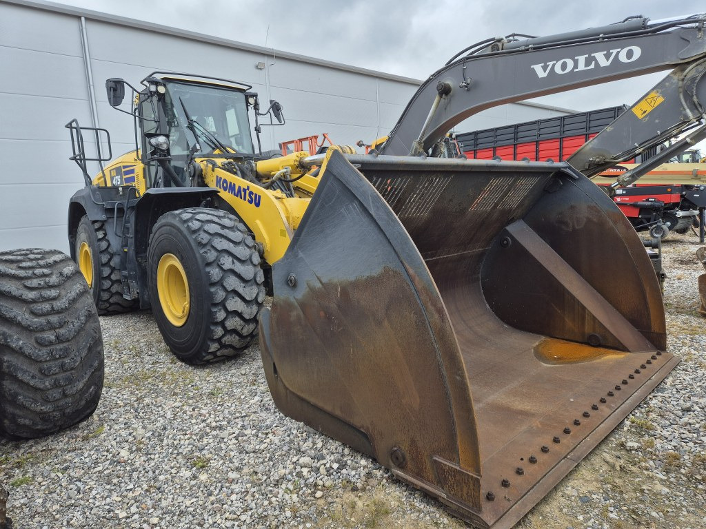 KOMATSU WA475-10E0 wheel loader / 2023 / 3300 MTH - Chargeuse sur pneus: photos 2 KOMATSU WA475-10E0 wheel loader / 2023 / 3300 MTH - Chargeuse sur pneus: photos 2