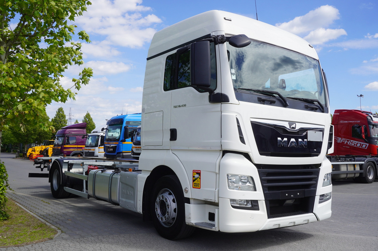 MAN GX 18.430 / BDF 7.5 m / sleeping cab / 2021 - Camion porte-conteneur/ Caisse mobile: photos 4 MAN GX 18.430 / BDF 7.5 m / sleeping cab / 2021 - Camion porte-conteneur/ Caisse mobile: photos 4