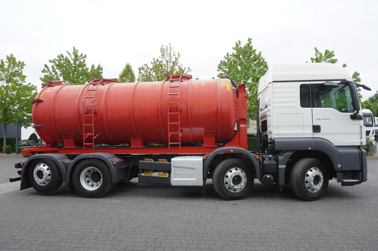 MAN TGS 35.420 8×2 / NEW septic barrel 13000 L / 3 steered axles - Tonne à lisier: photos 5 MAN TGS 35.420 8×2 / NEW septic barrel 13000 L / 3 steered axles - Tonne à lisier: photos 5