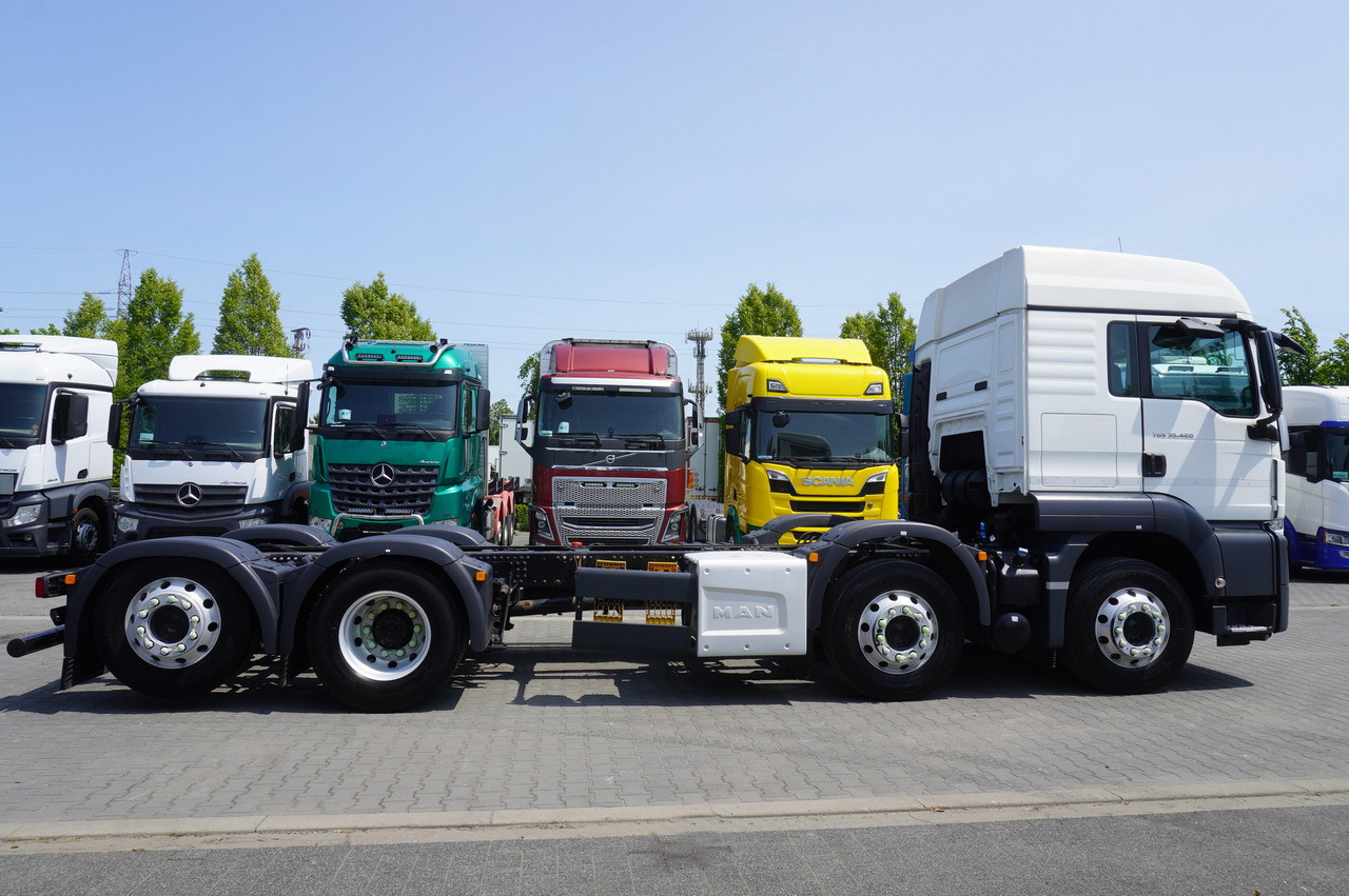 Châssis cabine MAN TGS 35.420 8x2 / Chassis 6.4 m / 3 steered axles: photos 6