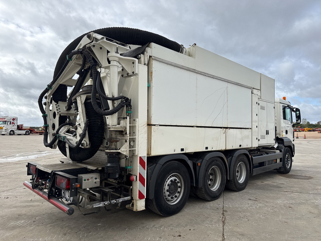 MAN TGS 35.480 8x4 / MTS 4A14T 36.000V vacuum truck / 10 m3 - Camion hydrocureur: photos 4 MAN TGS 35.480 8x4 / MTS 4A14T 36.000V vacuum truck / 10 m3 - Camion hydrocureur: photos 4