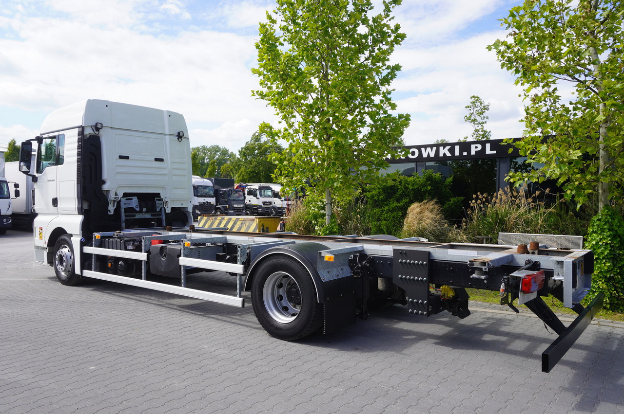 MAN TGX 18.430 / BDF 7.5 m / sleeping cab / 2021 - Camion porte-conteneur/ Caisse mobile: photos 3 MAN TGX 18.430 / BDF 7.5 m / sleeping cab / 2021 - Camion porte-conteneur/ Caisse mobile: photos 3