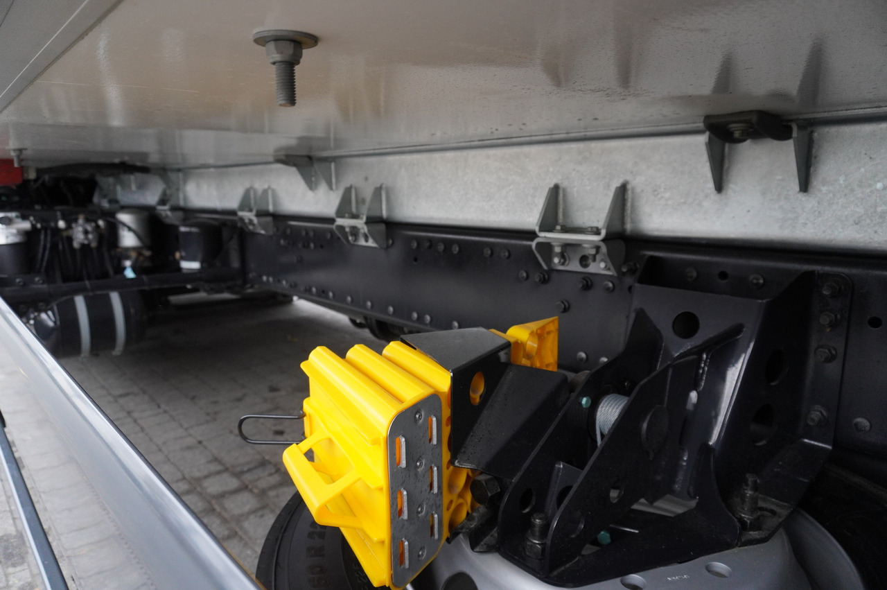 Crédit-bail MAN TGX 26.400 / IGLOOCAR 20 pallets /  Carrier Supra 1250 Silent MAN TGX 26.400 / IGLOOCAR 20 pallets /  Carrier Supra 1250 Silent: photos 12