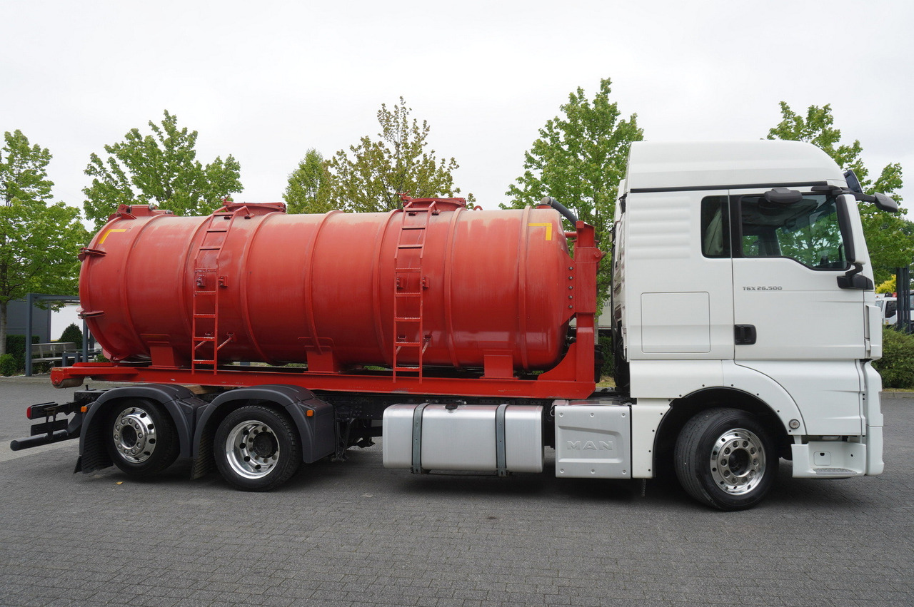 MAN TGX 26.500 / NEW Stal Septic barrel 13000 l / steering 3rd axle - Tonne à lisier: photos 5 MAN TGX 26.500 / NEW Stal Septic barrel 13000 l / steering 3rd axle - Tonne à lisier: photos 5