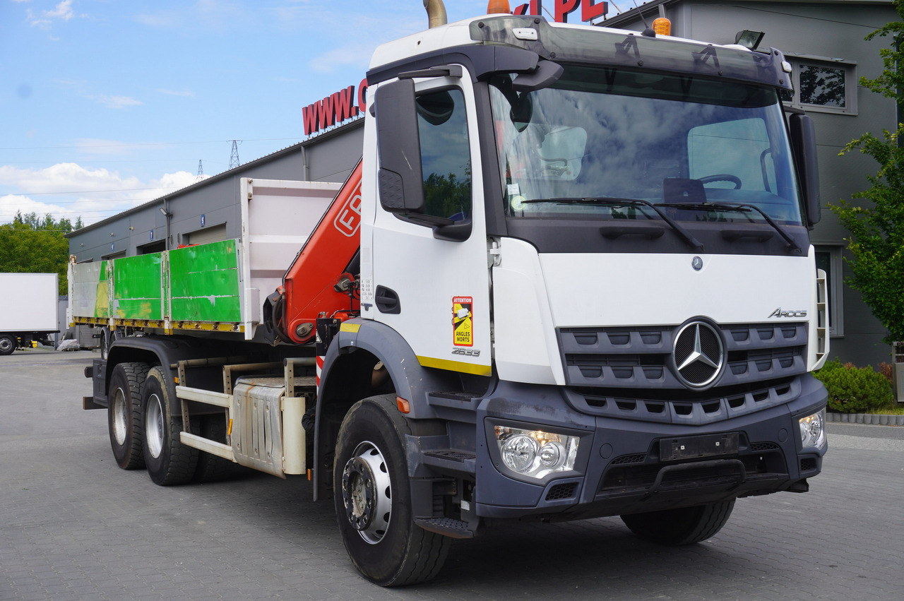 MERCEDES-BENZ AROCS 2633 6x4 / 5.5 T crane FASSI F135 / Tipper 15 EPAL - Camion benne, Camion grue: photos 2 MERCEDES-BENZ AROCS 2633 6x4 / 5.5 T crane FASSI F135 / Tipper 15 EPAL - Camion benne, Camion grue: photos 2
