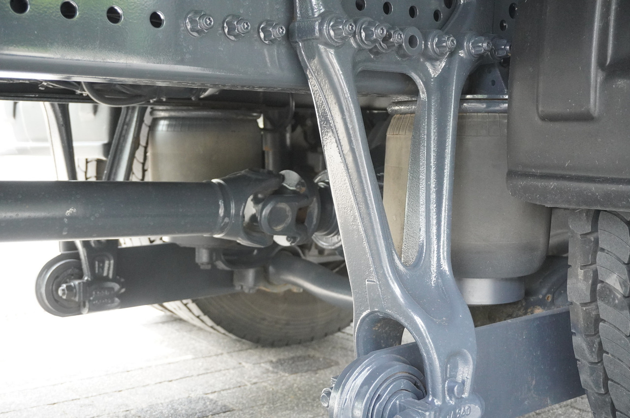 Camion frigorifique MERCEDES-BENZ Actros 1824 / Refrigerator 22 EPAL / Carrier Supra 850 / Sleeping cabin: photos 15 Camion frigorifique MERCEDES-BENZ Actros 1824 / Refrigerator 22 EPAL / Carrier Supra 850 / Sleeping cabin: photos 15