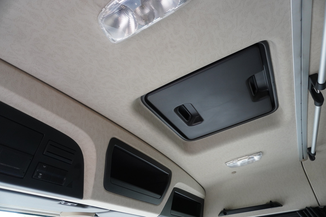 Camion frigorifique MERCEDES-BENZ Actros 1824 / Refrigerator 22 EPAL / Carrier Supra 850 / Sleeping cabin: photos 28