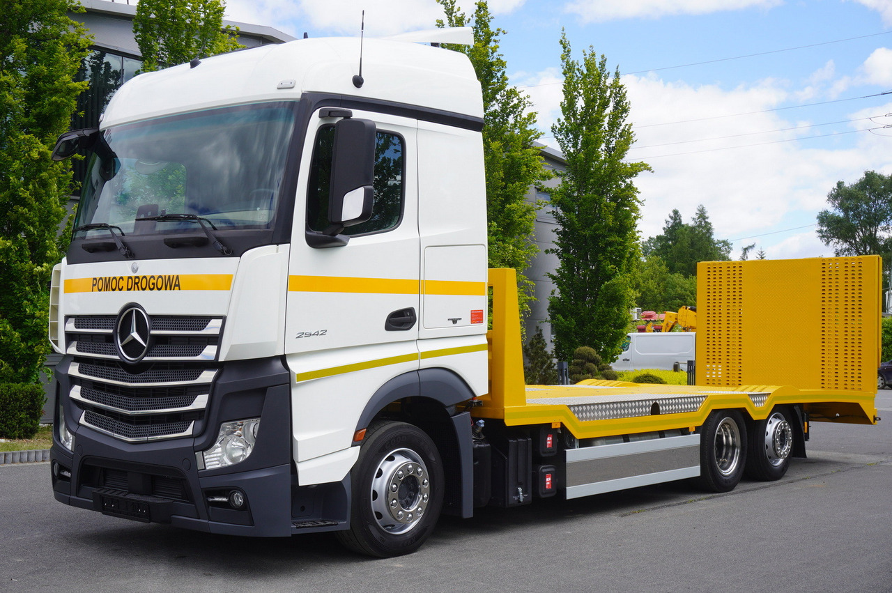 MERCEDES-BENZ Actros 2542 / NEW tow truck / steered 3rd axle - Camion porte-voitures: photos 2 MERCEDES-BENZ Actros 2542 / NEW tow truck / steered 3rd axle - Camion porte-voitures: photos 2