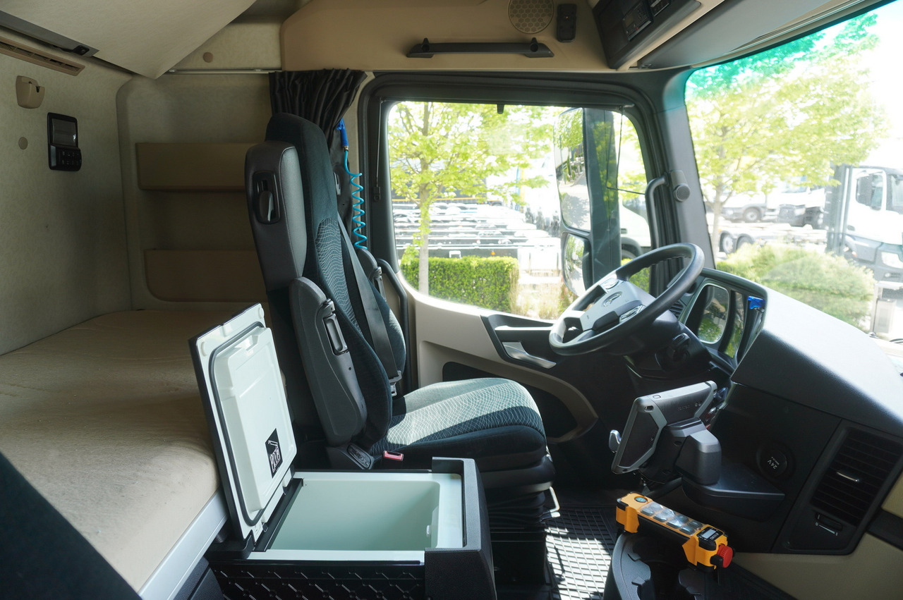 Crédit-bail MERCEDES-BENZ Actros 2542 / New tow truck 9.2m / Steered 3rd axle MERCEDES-BENZ Actros 2542 / New tow truck 9.2m / Steered 3rd axle: photos 33