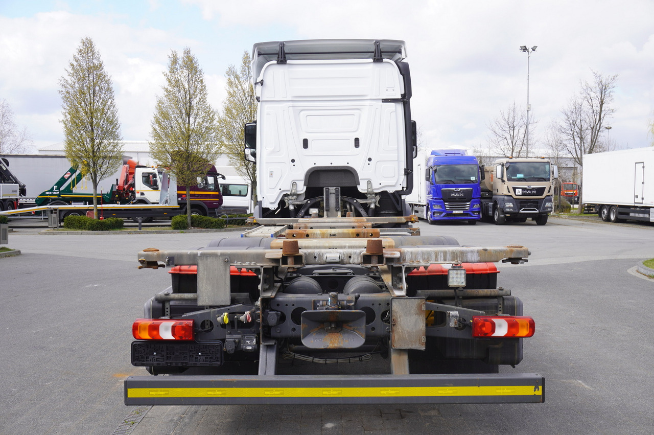 MERCEDES-BENZ Actros 2545 6×2 MP5 / FULL ADR / several units - Camion porte-conteneur/ Caisse mobile: photos 4 MERCEDES-BENZ Actros 2545 6×2 MP5 / FULL ADR / several units - Camion porte-conteneur/ Caisse mobile: photos 4