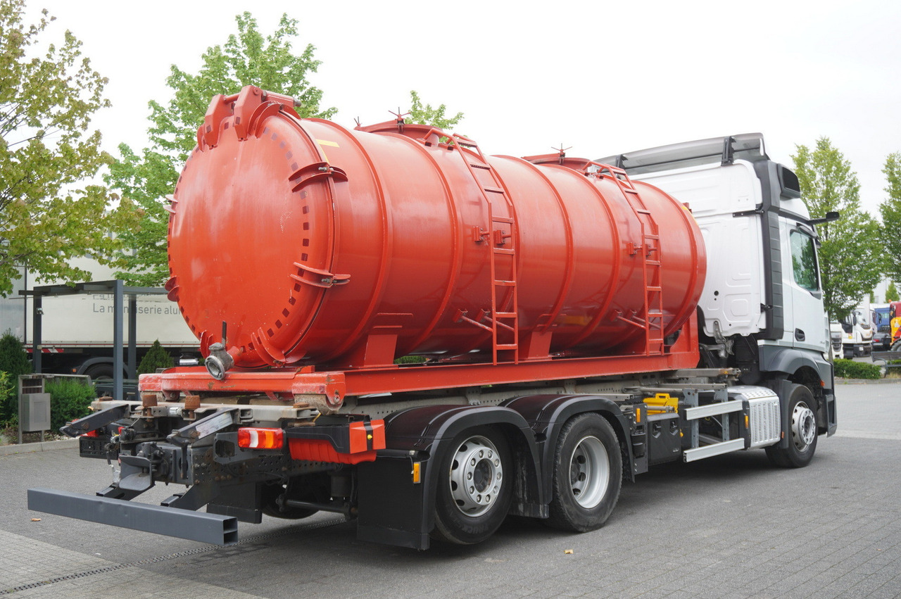 MERCEDES-BENZ Actros 2545 6 × 2 MP5 / NEW septic barrel 13000 L - Tonne à lisier: photos 4 MERCEDES-BENZ Actros 2545 6 × 2 MP5 / NEW septic barrel 13000 L - Tonne à lisier: photos 4