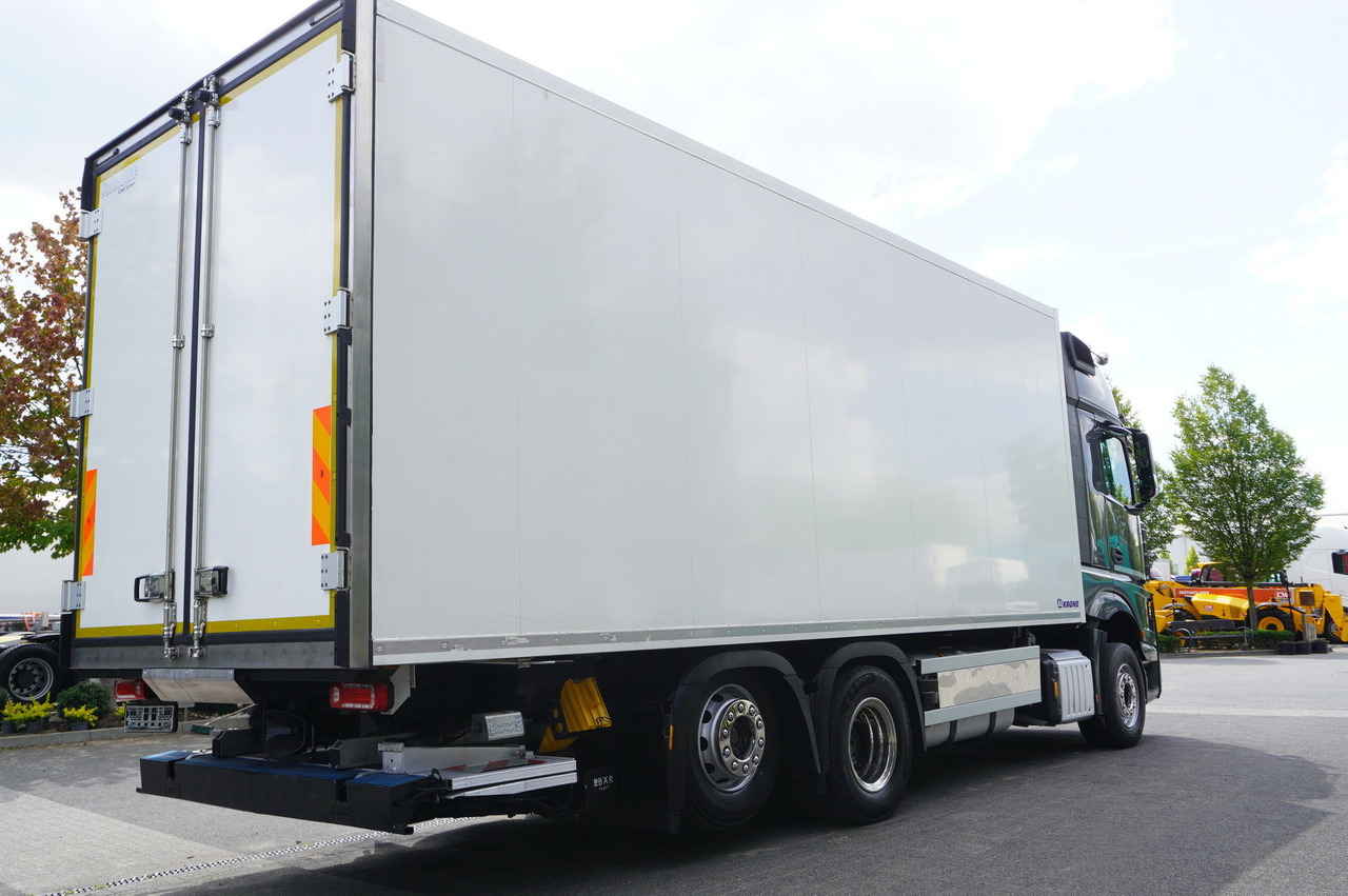 MERCEDES-BENZ Actros 2548 MP5 / Krone Refrigerator Multitemperature / Doppelstock 36 EPAL / GIGA Space cabin - Camion frigorifique: photos 2 MERCEDES-BENZ Actros 2548 MP5 / Krone Refrigerator Multitemperature / Doppelstock 36 EPAL / GIGA Space cabin - Camion frigorifique: photos 2