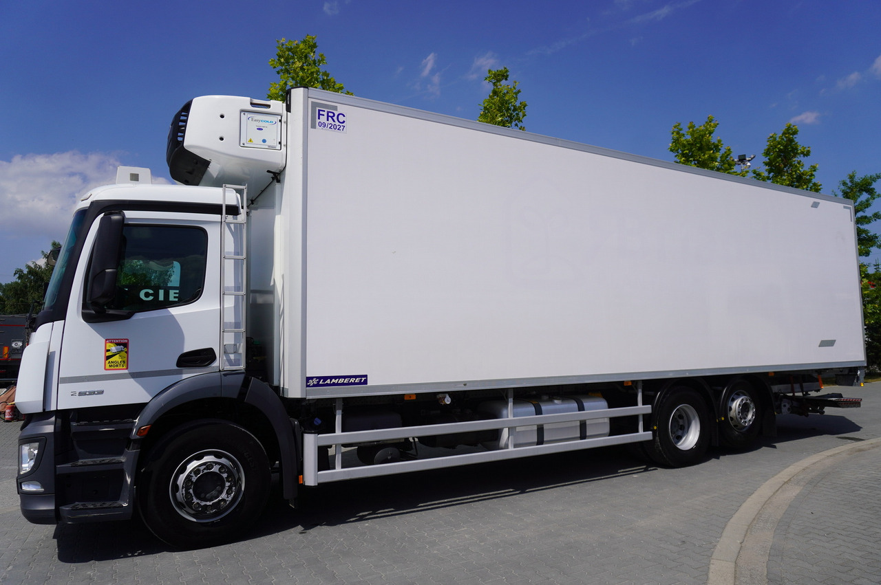 MERCEDES-BENZ Actros 2633 / 150 thousand km! / Lamberet refrigerator 23 EPAL / Carrier Supra 1150 - Camion frigorifique: photos 3 MERCEDES-BENZ Actros 2633 / 150 thousand km! / Lamberet refrigerator 23 EPAL / Carrier Supra 1150 - Camion frigorifique: photos 3