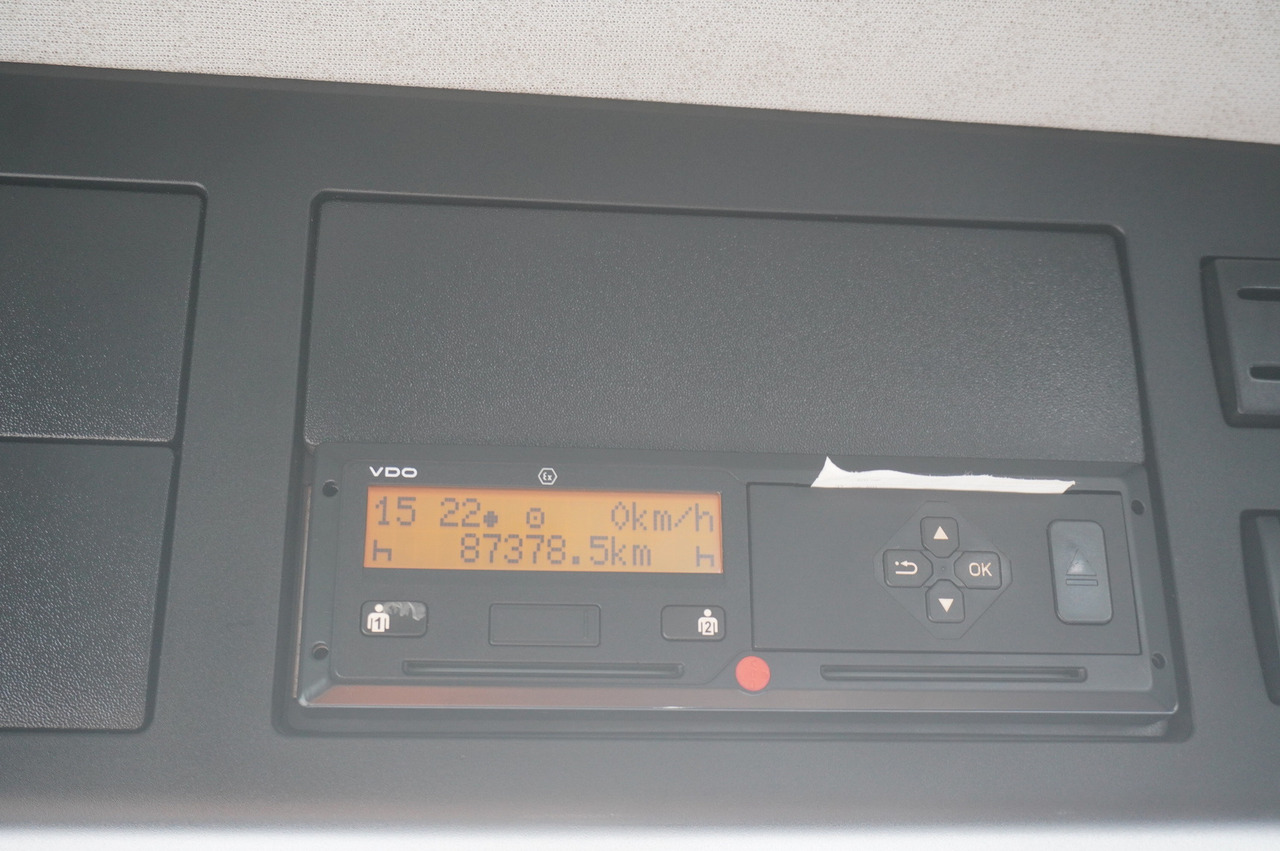 MERCEDES-BENZ Arocs 1833 / 87,000 km!!! / Hds HIAB X-DUO 128 B-2 / three-sided tipper - Camion plateau, Camion grue: photos 2 MERCEDES-BENZ Arocs 1833 / 87,000 km!!! / Hds HIAB X-DUO 128 B-2 / three-sided tipper - Camion plateau, Camion grue: photos 2