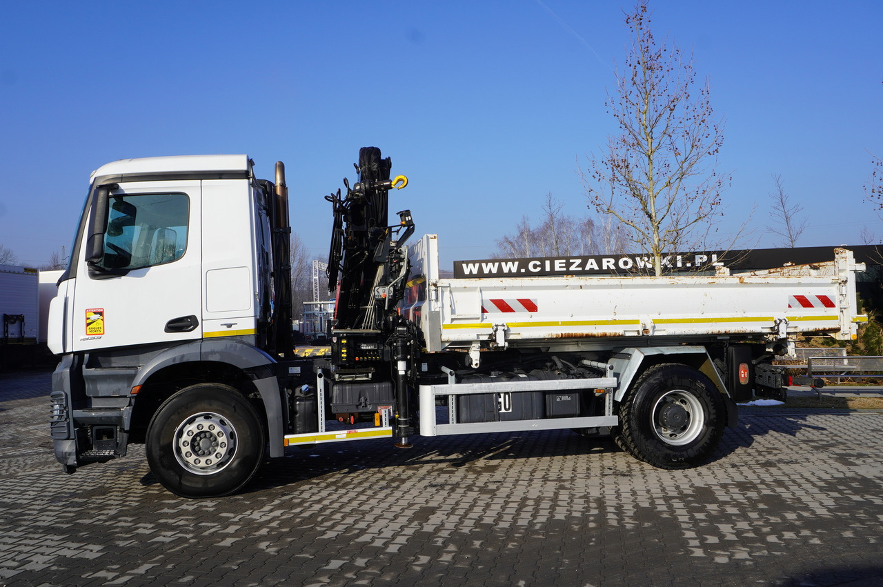 MERCEDES-BENZ Arocs 1833 / 87,000 km!!! / Hds HIAB X-DUO 128 B-2 / three-sided tipper - Camion plateau, Camion grue: photos 4 MERCEDES-BENZ Arocs 1833 / 87,000 km!!! / Hds HIAB X-DUO 128 B-2 / three-sided tipper - Camion plateau, Camion grue: photos 4