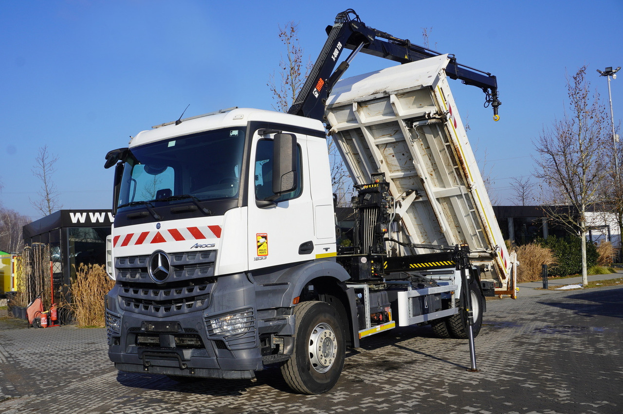 MERCEDES-BENZ Arocs 1833 / 87,000 km!!! / Hds HIAB X-DUO 128 B-2 / three-sided tipper - Camion plateau, Camion grue: photos 1 MERCEDES-BENZ Arocs 1833 / 87,000 km!!! / Hds HIAB X-DUO 128 B-2 / three-sided tipper - Camion plateau, Camion grue: photos 1