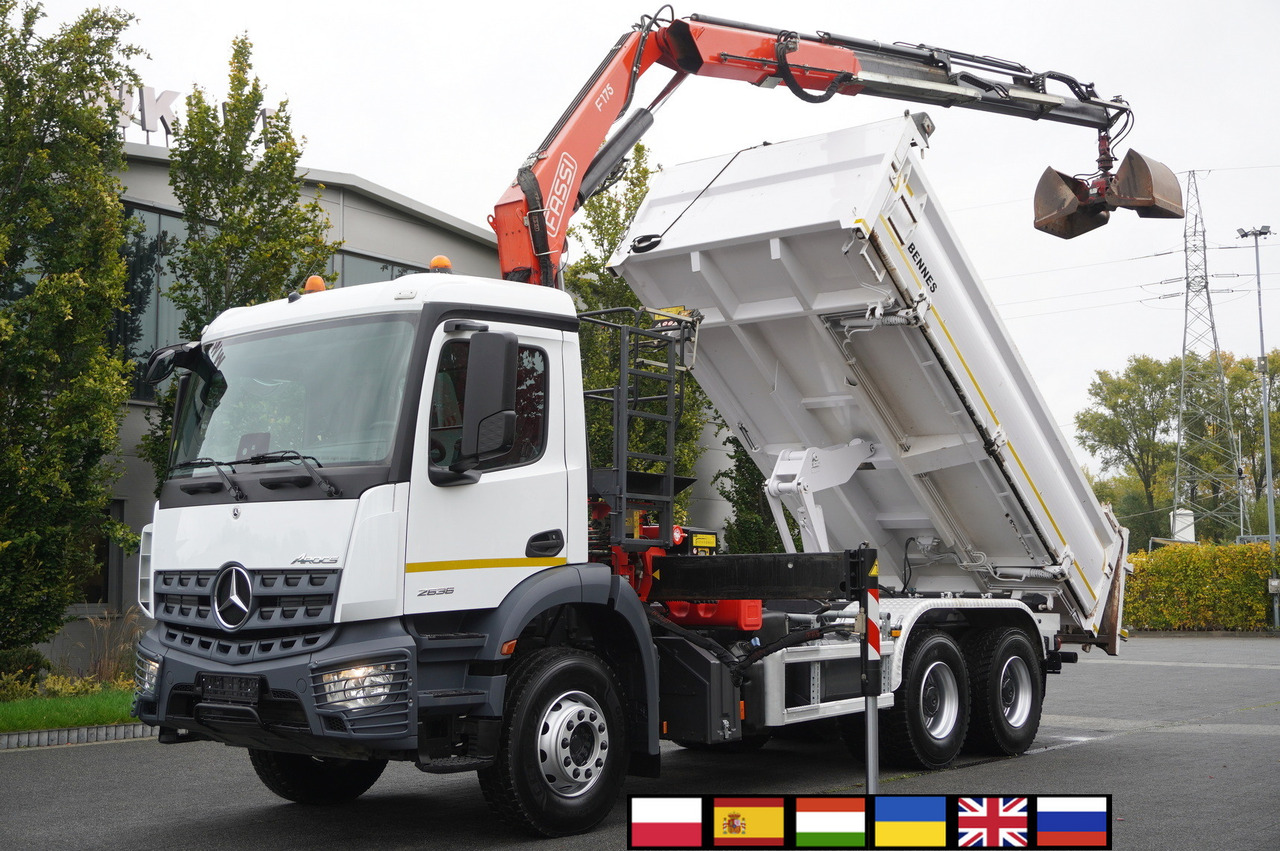 MERCEDES-BENZ Arocs 2636 6x4 / Fassi F175 / 7.7 t / 10 m / 2-side tipper / Bortmatic - Camion grue: photos 1 MERCEDES-BENZ Arocs 2636 6x4 / Fassi F175 / 7.7 t / 10 m / 2-side tipper / Bortmatic - Camion grue: photos 1