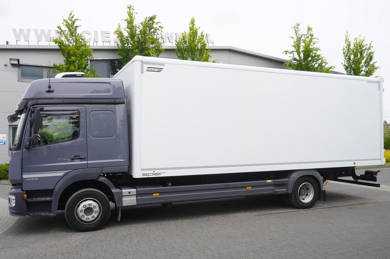 MERCEDES-BENZ Atego 1223 / 18 EPAL box / 2021 / sleeping cab - Camion fourgon: photos 3 MERCEDES-BENZ Atego 1223 / 18 EPAL box / 2021 / sleeping cab - Camion fourgon: photos 3