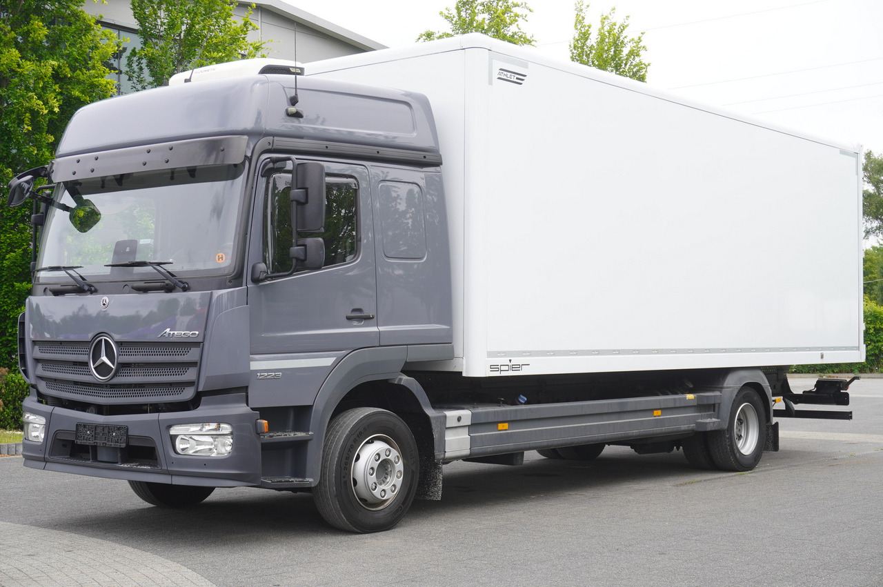 MERCEDES-BENZ Atego 1223 / 18 EPAL box / 2021 / sleeping cab - Camion fourgon: photos 2 MERCEDES-BENZ Atego 1223 / 18 EPAL box / 2021 / sleeping cab - Camion fourgon: photos 2