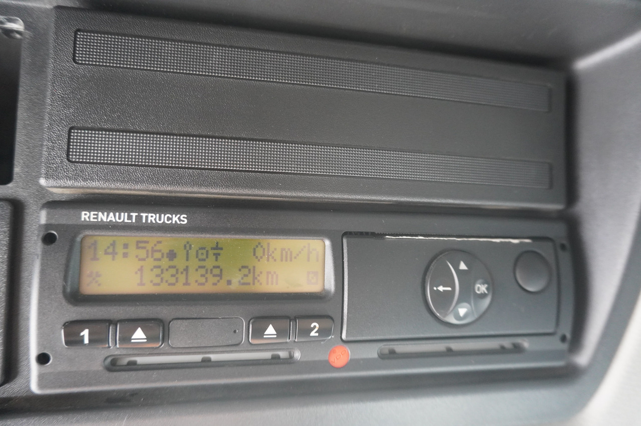 Camion frigorifique RENAULT D12 / Lamberet refrigerated truck / Dhollandia tail lift 1500 kg / 130 thousand km !!: photos 24 Camion frigorifique RENAULT D12 / Lamberet refrigerated truck / Dhollandia tail lift 1500 kg / 130 thousand km !!: photos 24