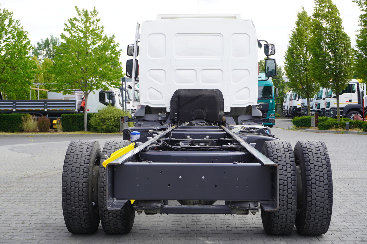 RENAULT D16 / Chassis 7.1 m / Differential lock - Châssis cabine: photos 4 RENAULT D16 / Chassis 7.1 m / Differential lock - Châssis cabine: photos 4