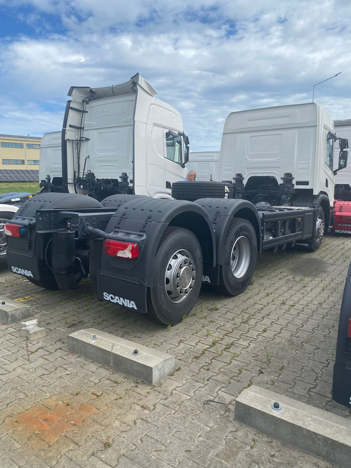 SCANIA NEW Scania P 340 B6x2*4NA / chassis frame / steering axle / CNG / large cab / 8 units - Châssis cabine: photos 3 SCANIA NEW Scania P 340 B6x2*4NA / chassis frame / steering axle / CNG / large cab / 8 units - Châssis cabine: photos 3