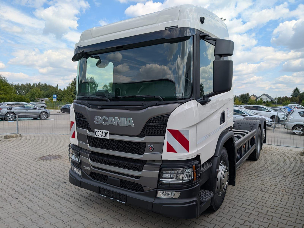 SCANIA P 340 B6x2*4NA / chassis frame / steering axle / CNG / large cab / 8 units - Châssis cabine: photos 2 SCANIA P 340 B6x2*4NA / chassis frame / steering axle / CNG / large cab / 8 units - Châssis cabine: photos 2