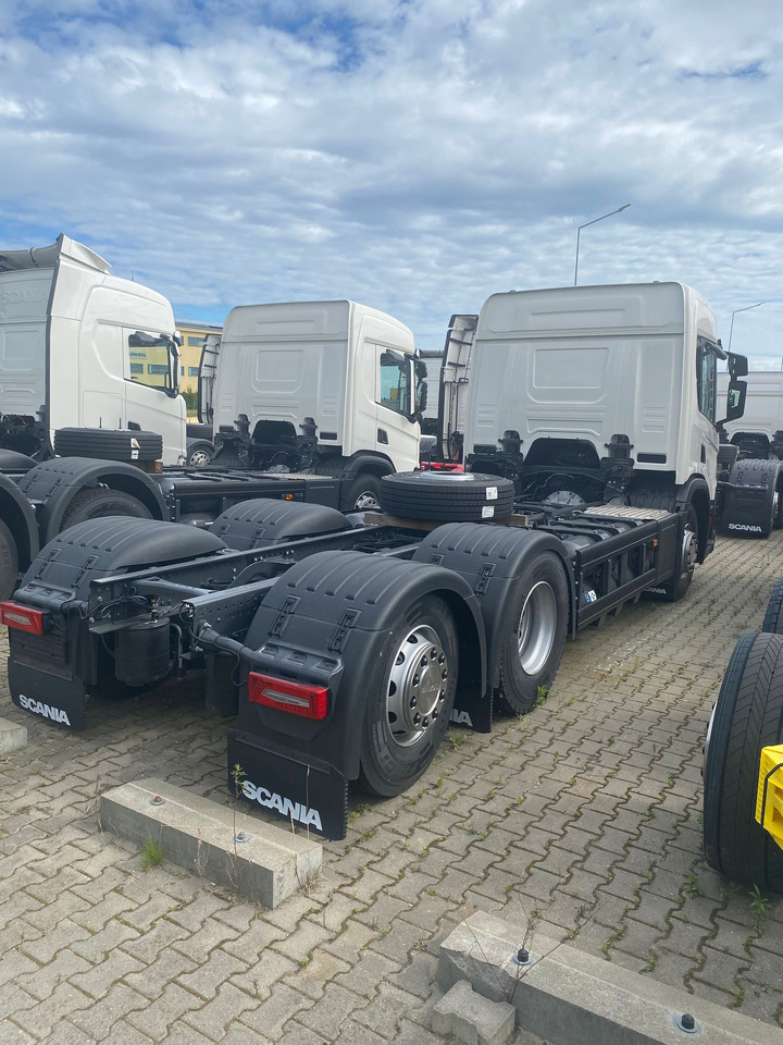 SCANIA P 340 B6x2*4NA / chassis frame / steering axle / CNG / large cab / 8 units - Châssis cabine: photos 4 SCANIA P 340 B6x2*4NA / chassis frame / steering axle / CNG / large cab / 8 units - Châssis cabine: photos 4