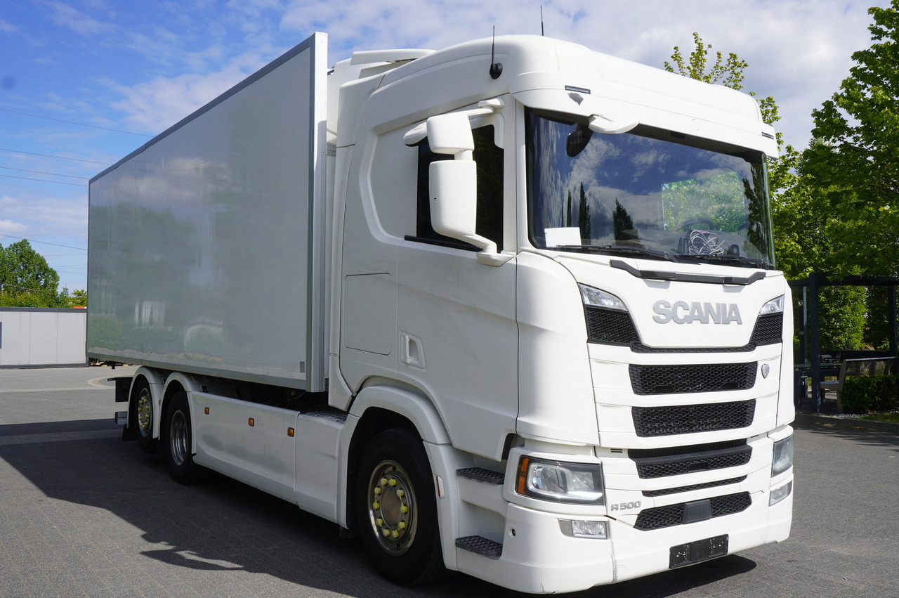 SCANIA R500 / Lecapitaine refrigerator Multitemp / Carrier Supra 950 MT / 3rd axle steered - Camion frigorifique: photos 3 SCANIA R500 / Lecapitaine refrigerator Multitemp / Carrier Supra 950 MT / 3rd axle steered - Camion frigorifique: photos 3