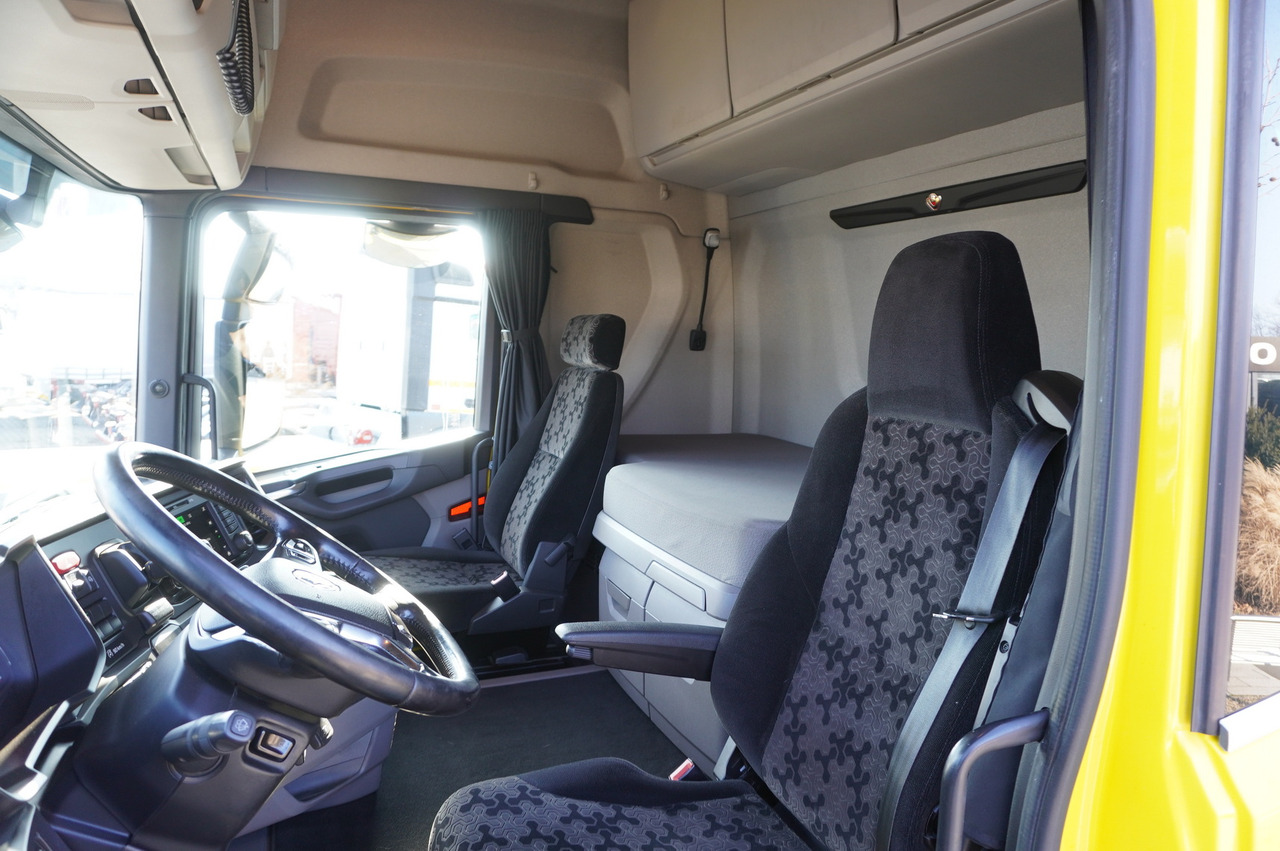 Camion à rideaux coulissants SCANIA R650 V8 8x4 /4 / 2020 / Curtainsider 23 EPAL: photos 16