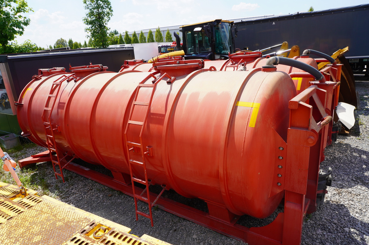 STAL UNUSED Septic barrel / 13000 l - Ampliroll/ Multibenne système: photos 2 STAL UNUSED Septic barrel / 13000 l - Ampliroll/ Multibenne système: photos 2