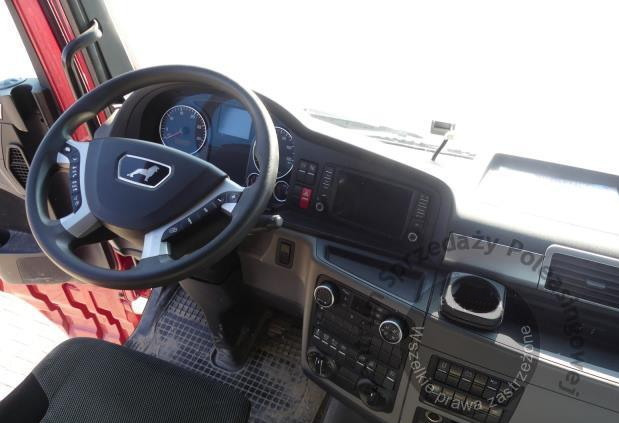 MAN TGX 18.510 4x4 tractor unit / 510 HP / Sleeper cab - Tracteur routier: photos 5 MAN TGX 18.510 4x4 tractor unit / 510 HP / Sleeper cab - Tracteur routier: photos 5