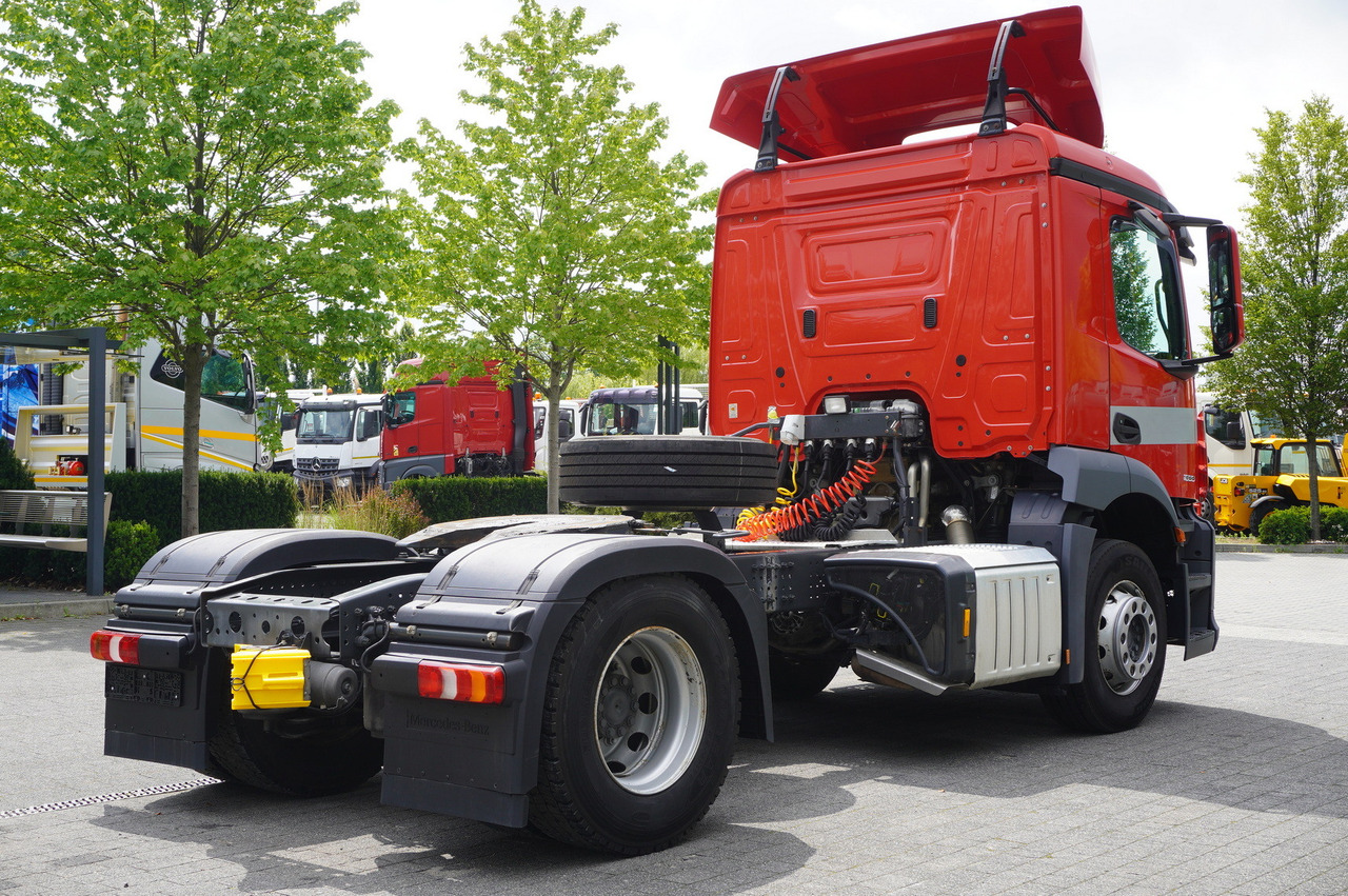 MERCEDES-BENZ Actros 1833 tractor unit / 260 tho. km - Tracteur routier: photos 4 MERCEDES-BENZ Actros 1833 tractor unit / 260 tho. km - Tracteur routier: photos 4