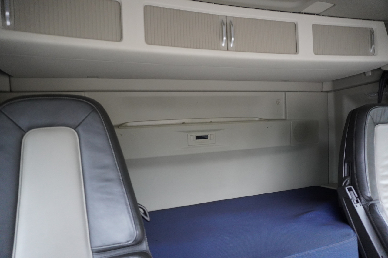 Crédit-bail VOLVO FH 460 / Krone refrigerator 23 EPAL! / Carrier Supra 1250 MT Silent / Multitemperature / Steered axle VOLVO FH 460 / Krone refrigerator 23 EPAL! / Carrier Supra 1250 MT Silent / Multitemperature / Steered axle: photos 27 Crédit-bail VOLVO FH 460 / Krone refrigerator 23 EPAL! / Carrier Supra 1250 MT Silent / Multitemperature / Steered axle VOLVO FH 460 / Krone refrigerator 23 EPAL! / Carrier Supra 1250 MT Silent / Multitemperature / Steered axle: photos 27