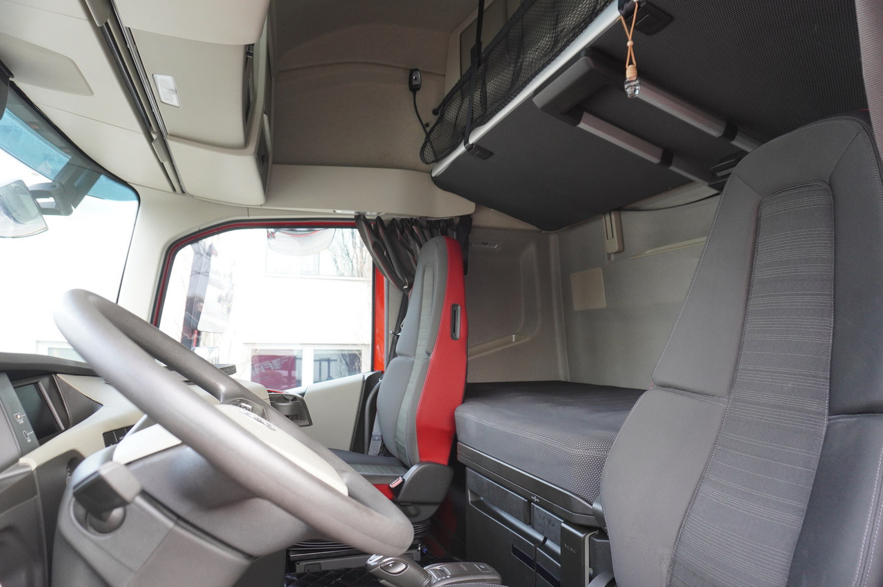 VOLVO FH 500 / BRAND-NEW Kässbohrer LB3E low-bed semi-trailer / 500 HP - Camion porte-voitures: photos 5 VOLVO FH 500 / BRAND-NEW Kässbohrer LB3E low-bed semi-trailer / 500 HP - Camion porte-voitures: photos 5