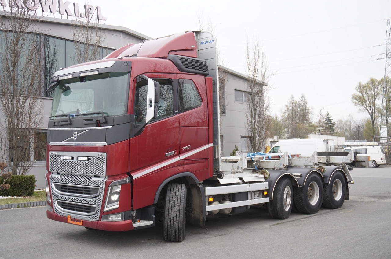 VOLVO FH16 750 / Frame 8 m / 750 HP! / 2021 / stanchion superstructure - Châssis cabine: photos 1 VOLVO FH16 750 / Frame 8 m / 750 HP! / 2021 / stanchion superstructure - Châssis cabine: photos 1